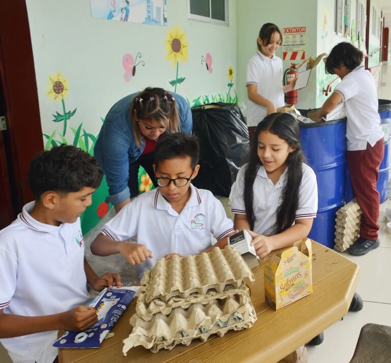 Premio AmbientaDOS invita a centros educativos a participar en su cuarta edición