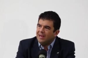 Álvaro Ramos apoya a Stella Chinchilla y califica de persecución la denuncia en su contra