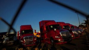 Estados Unidos suspende las visas otorgadas a los camioneros extranjeros