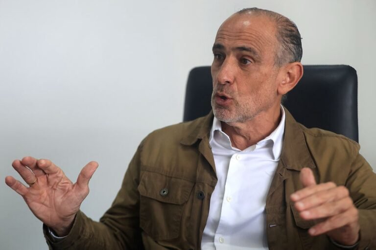 🟣 Se va el gerente que transformó al Saprissa… pero también dejó llamados de capital millonarios