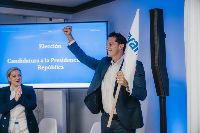 José Aguilar Berrocal electo candidato presidencial por el Partido Avanza