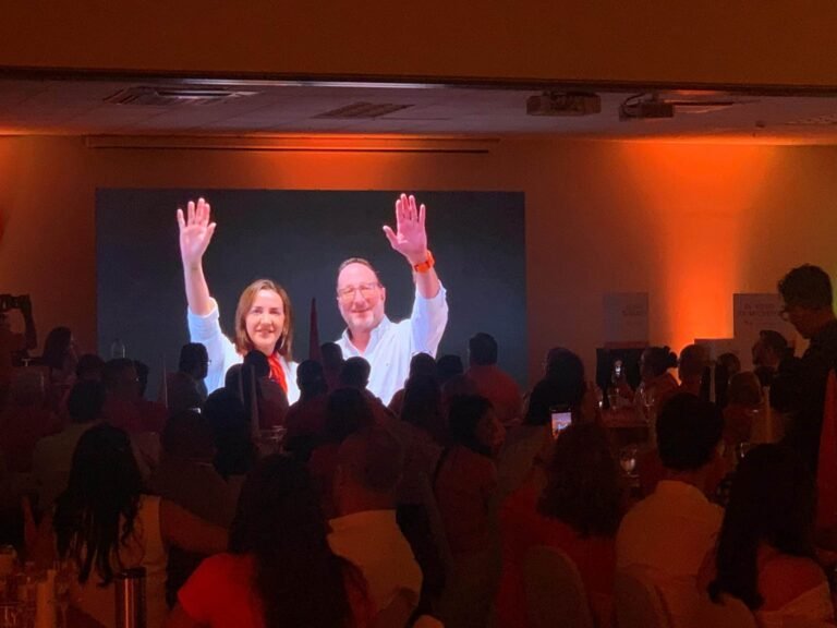 Eli Feinzaig es ratificado por el PLP como candidato presidencial para elecciones 2026