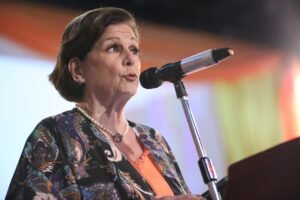 Pilar Cisneros: No es nada raro que los expresidentes respalden a su red de cuido