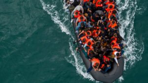 Reino Unido y Francia ratifican el acuerdo migratorio “uno dentro, uno fuera”