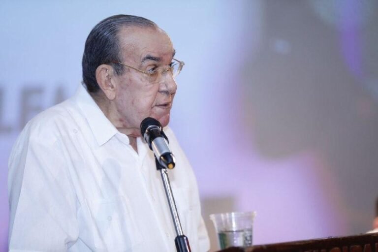 Arias: Debemos alzar la voz frente a las amenazas del populismo autoritario que pretende dividirnos