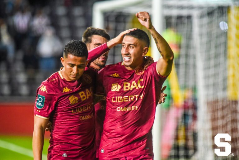 Saprissa envía a préstamo a lateral derecho