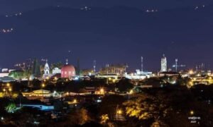 (Video) Ojo alajuelenses: asaltantes atacan en manada para robar en Alajuela