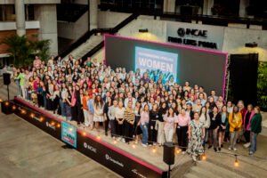 200 mujeres líderes de 9 países se reunieron en INCAE para transformar el futuro