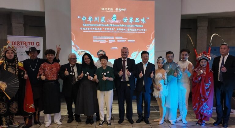 Entre picante y tradición: espectáculo de Sichuan fortalece lazos entre China y Costa Rica