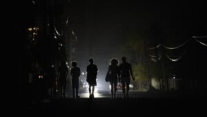 Cuarto apagón en un año deja a Cuba sumida en la oscuridad