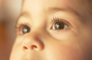 Día Internacional de la Retina: la prevención desde la niñez favorece una vida con visión saludable