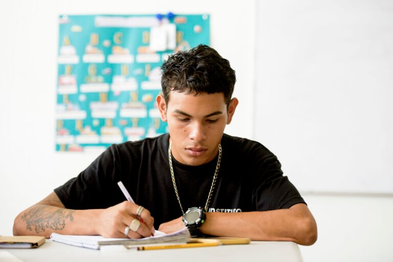 Instituto Tecnia y el Ministerio de Trabajo anuncian más de 100 becas en hotelería y turismo