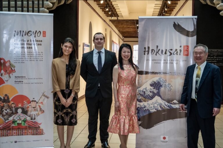 Embajada del Japón inaugura exposición “NINGYŌ: Arte y belleza de las muñecas japonesas”