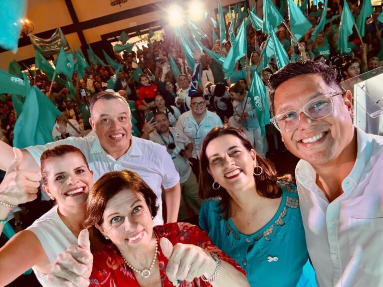 Laura Fernández se reúne con alcaldes que respaldan la continuidad del “rodriguismo”