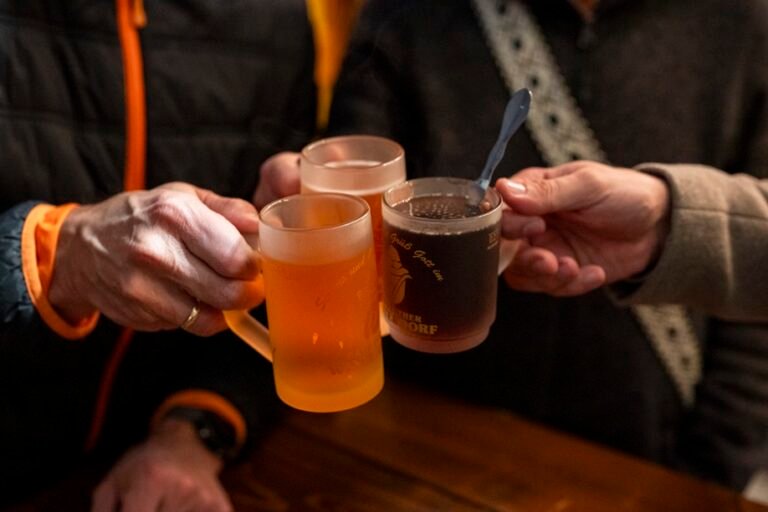 Con anís o sin alcohol, el tradicional “Glühwein” se transforma