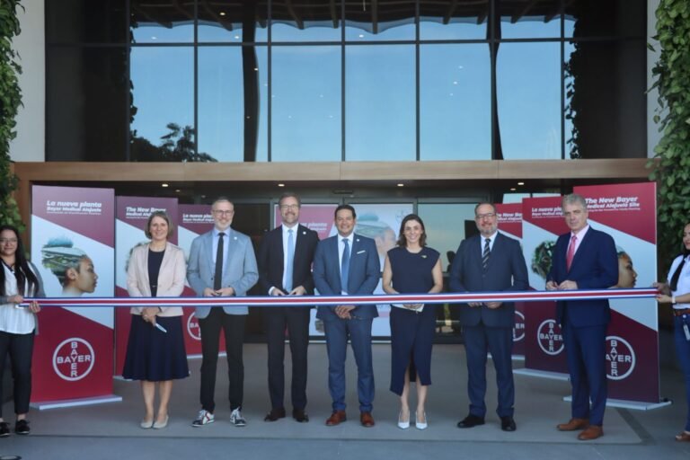 Bayer inaugura planta farmacéutica en Alajuela y anuncia 300 nuevos empleos