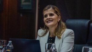Laura Fernández promete continuar proyectos de infraestructura y agua potable