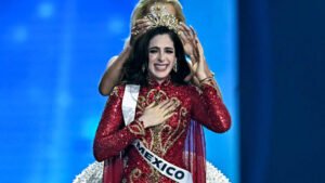 Miss Universo: la mexicana Fátima Bosch se corona con apoyo feminista