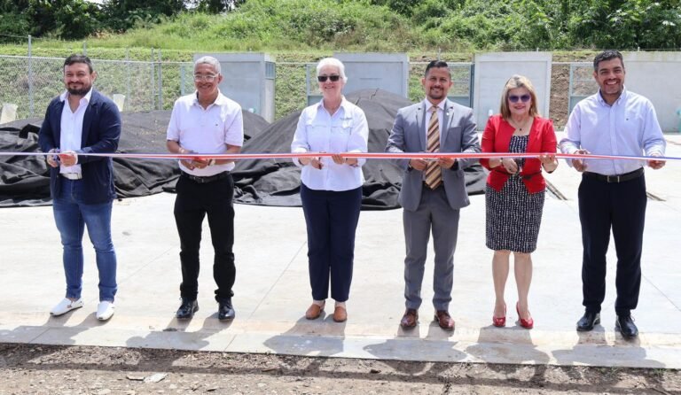 Turrialba convierte la basura en abono orgánico