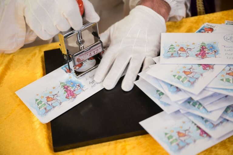 Oficina postal de San Nicolás recibe miles de deseos de niños