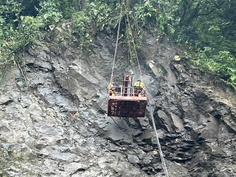 Cierre de la Ruta 32 al Caribe se extiende debido a condiciones climáticas