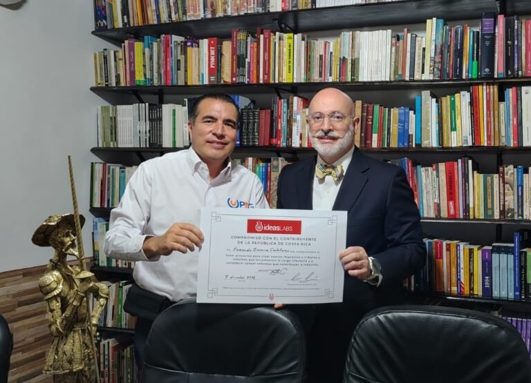 Fernando Zamora se compromete a no aumentar impuestos si llega a la presidencia