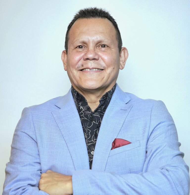 Comparación de las estrategias energéticas propuestas en planes de gobierno para las elecciones presidenciales de 2026