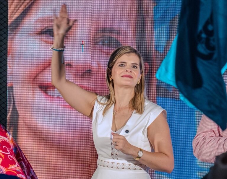 Laura Fernández agradece a Dios y a Costa Rica por enorme respaldo en encuestas