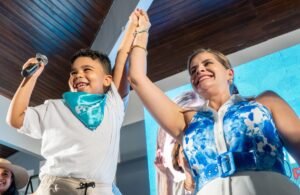 ENCUESTA: Laura Fernández se perfila a ganar en primera ronda sin rivales cerca