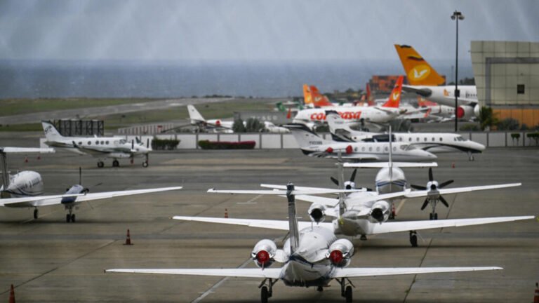 Venezuela, bajo la presión de Donald Trump, reduce drásticamente su tráfico aéreo