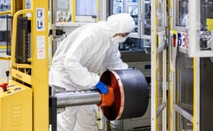 Volkswagen inaugura producción de baterías para electromovilidad