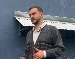 Regidor del Frente Amplio asegura que su viaje a Singapur es por una beca de “interés institucional”