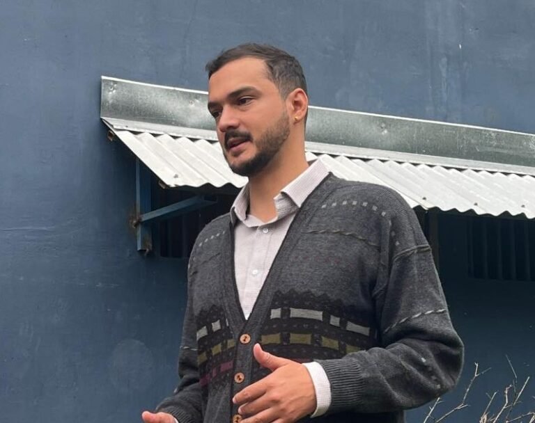 Regidor del Frente Amplio asegura que su viaje a Singapur es por una beca de “interés institucional”