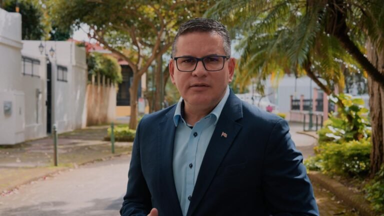 Alvarado critica propuestas de seguridad “sin recursos” y presenta plan integral