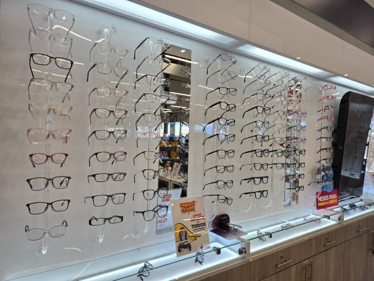 Estudiantes de todo el país obtendrán lentes gracias al programa nacional de Gollo Ópticas