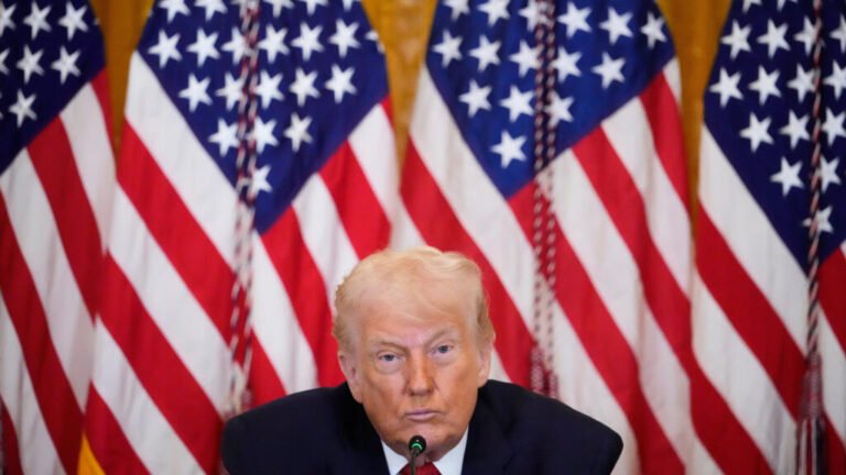 Trump anuncia aranceles a algunos países europeos y los condiciona a un acuerdo sobre Groenlandia