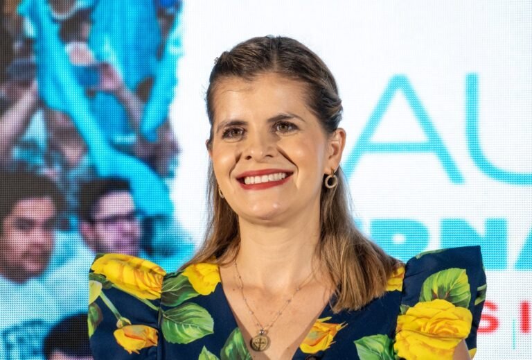 Laura Fernández: No solo queremos ganar, queremos arrasar