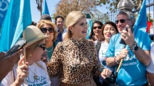 ENCUESTA: Laura Fernández sigue subiendo mientras rivales se estancan