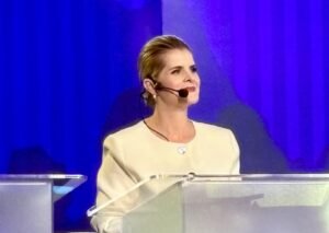 Laura Fernández acusa a Fabricio Alvarado de acoso: Nunca voy a olvidar cuando me arrinconó en una oficina