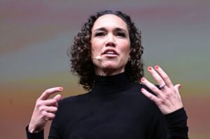 Política liberal alemana apuesta su cabello en elecciones