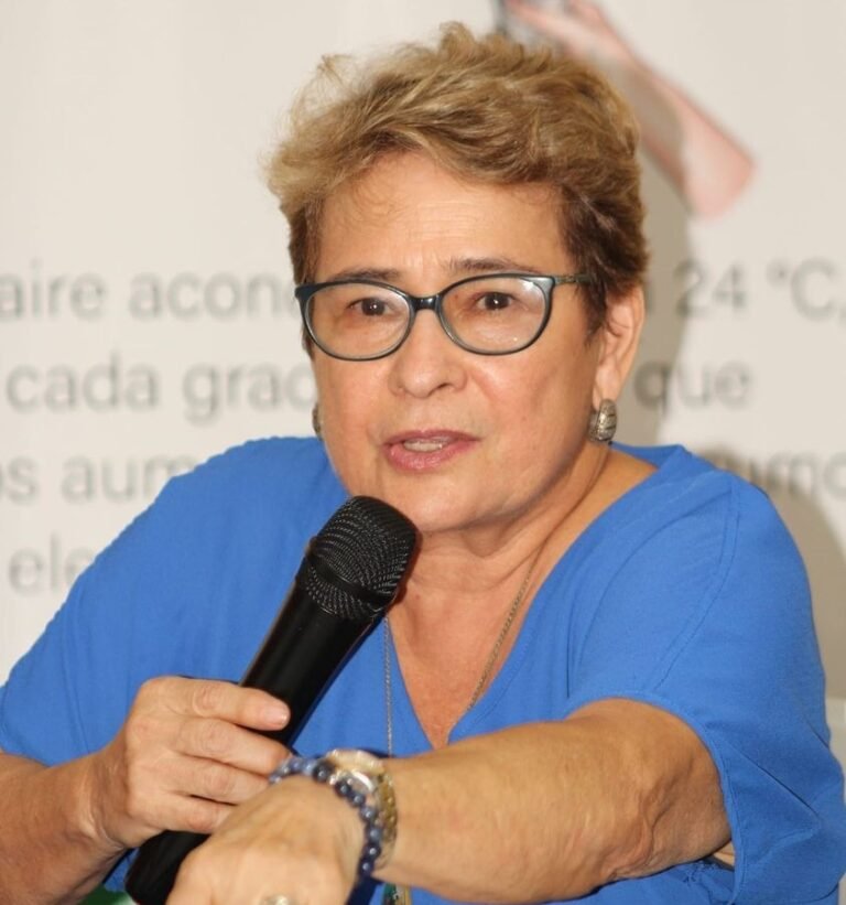 Exrectora de la UCR cuestiona discurso del Gobierno de Chaves y advierte sobre el riesgo de “borrar la memoria histórica”