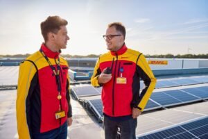 DHL Global Forwarding impulsa su estrategia de sostenibilidad con la instalación de más de 1.700 paneles solares en Costa Rica
