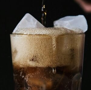 Empresarios alertan sobre impuesto a bebidas carbonatadas: “vulnera principios constitucionales”