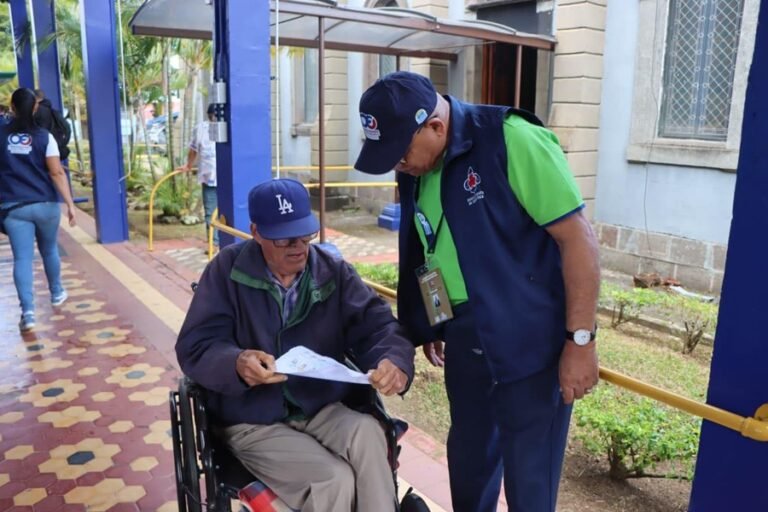 Defensoría de los Habitantes evalúa accesibilidad e inclusión en centros de votación