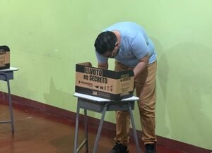 Costa Rica al horno: cómo se cocinó el populismo