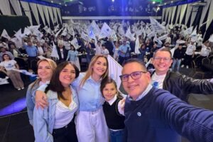 Nueva República: Del protagonismo legislativo a la salida del Congreso