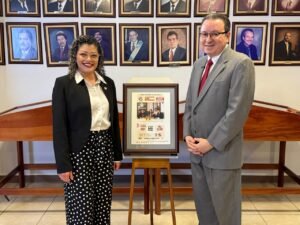 Billete de lotería es dedicado al 75 aniversario del Colegio de Contadores Privados