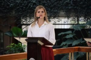 Laura Fernández presenta denuncia contra joven detenida por amenazas