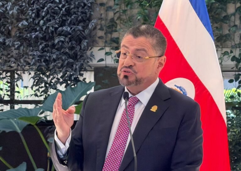 Chaves: Solo la Asamblea Legislativa con 38 diputados puede limpiar la madriguera del Poder Judicial 