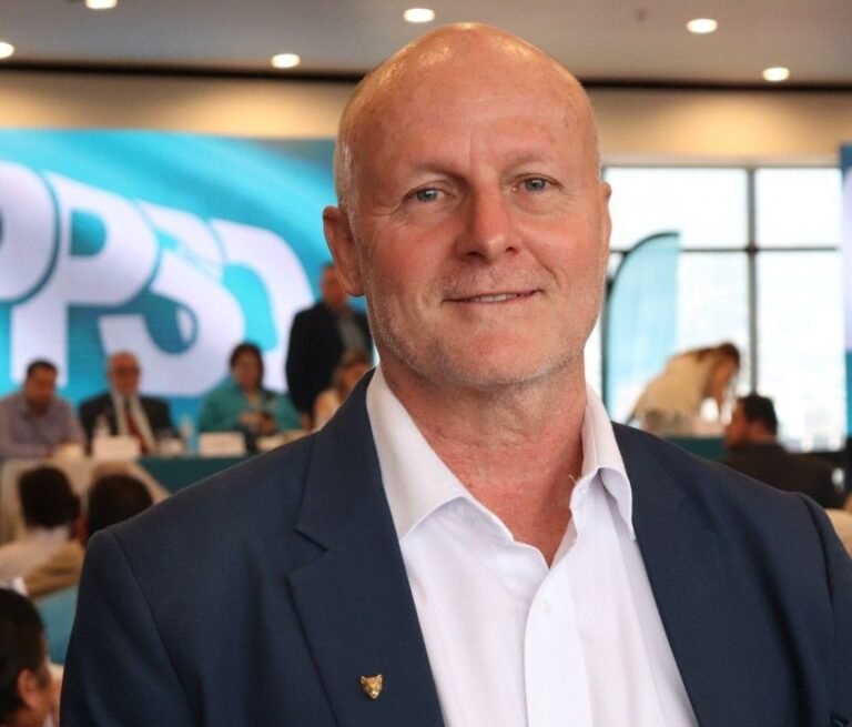 Del Ejecutivo al Congreso: Brunner promete impulsar proyectos frenados en su gestión